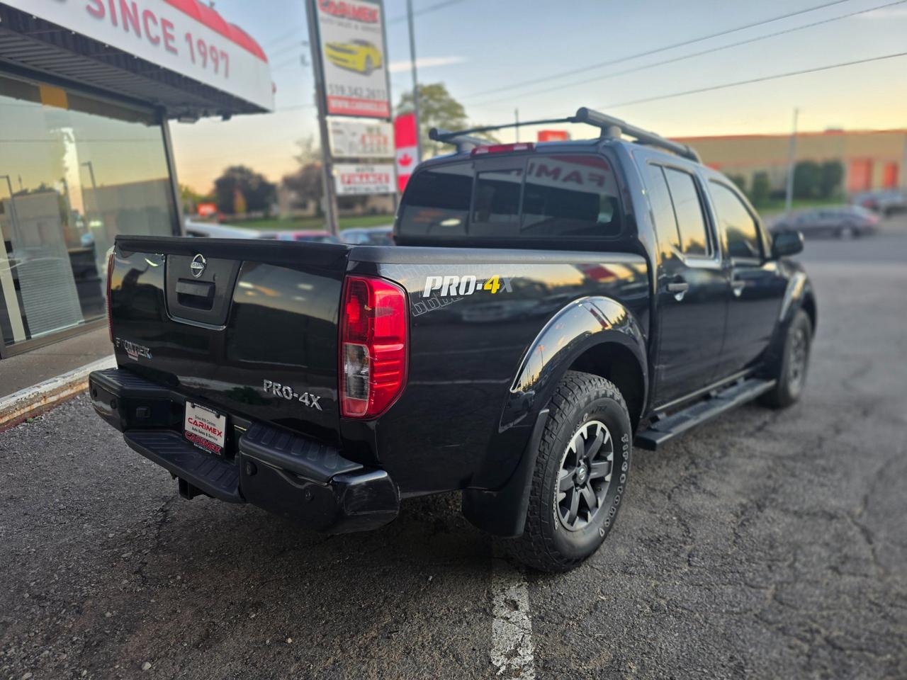 2019 Nissan Frontier PRO-4X | Leather | Sunroof | Rockford Fosgate | Accident Free Photo