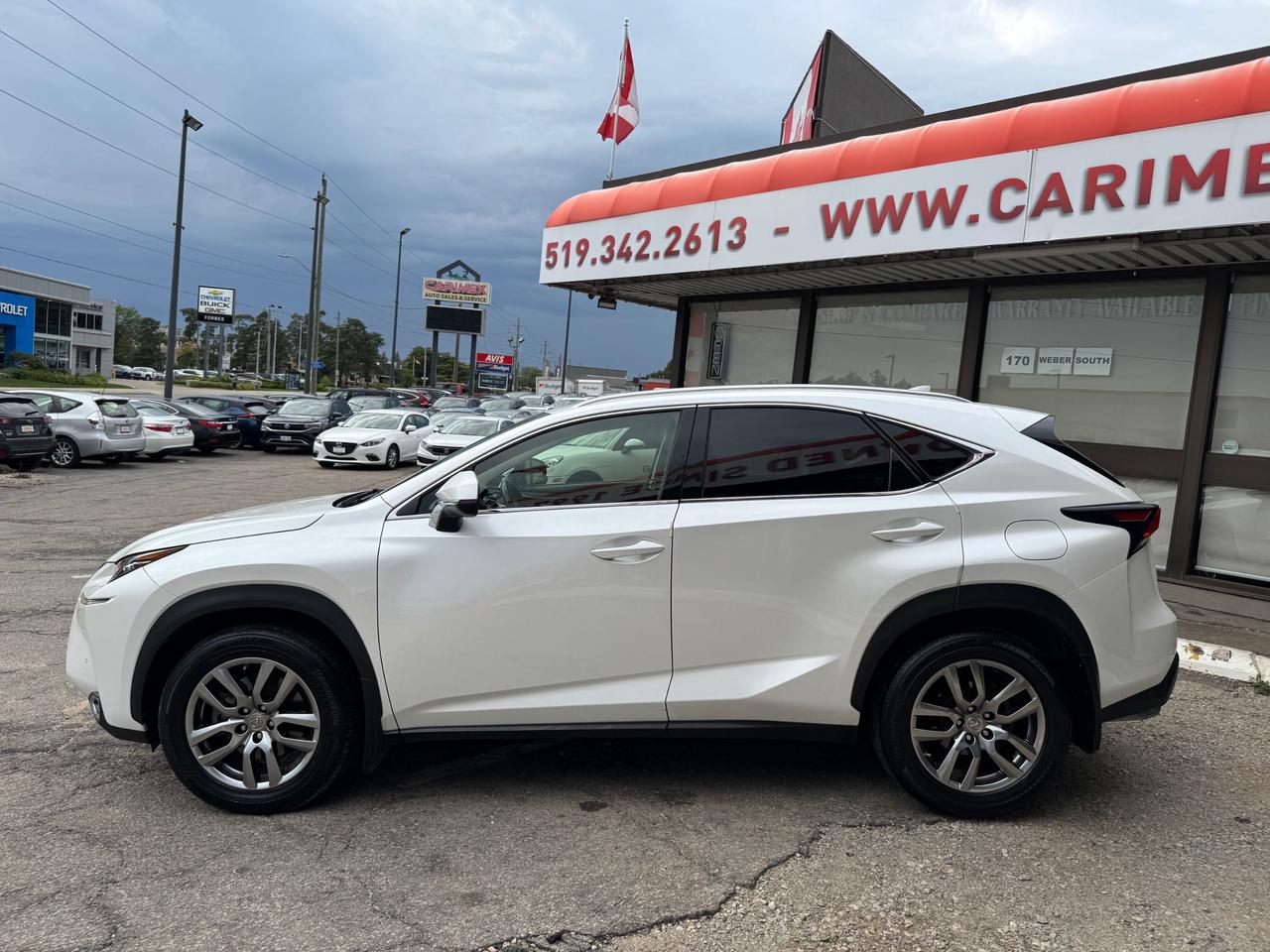 2016 Lexus NX 200t AWD | Leather | Sunroof | Navi | BSM | Heated & Cooled Seats Photo5