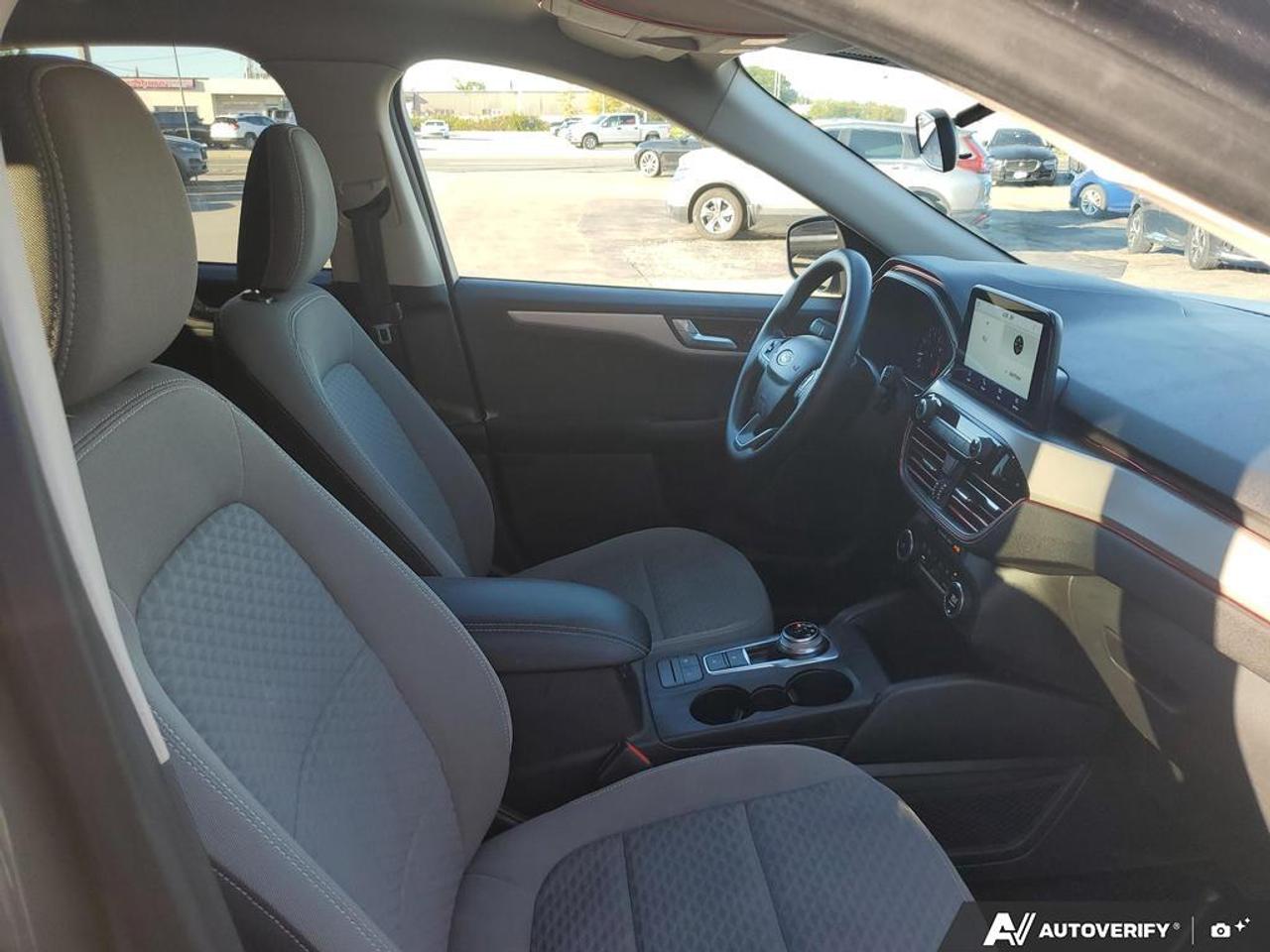 2020 Ford Escape SE-REVERSE CAMERA-BLUETOOTH-BLIND SPOT- Photo