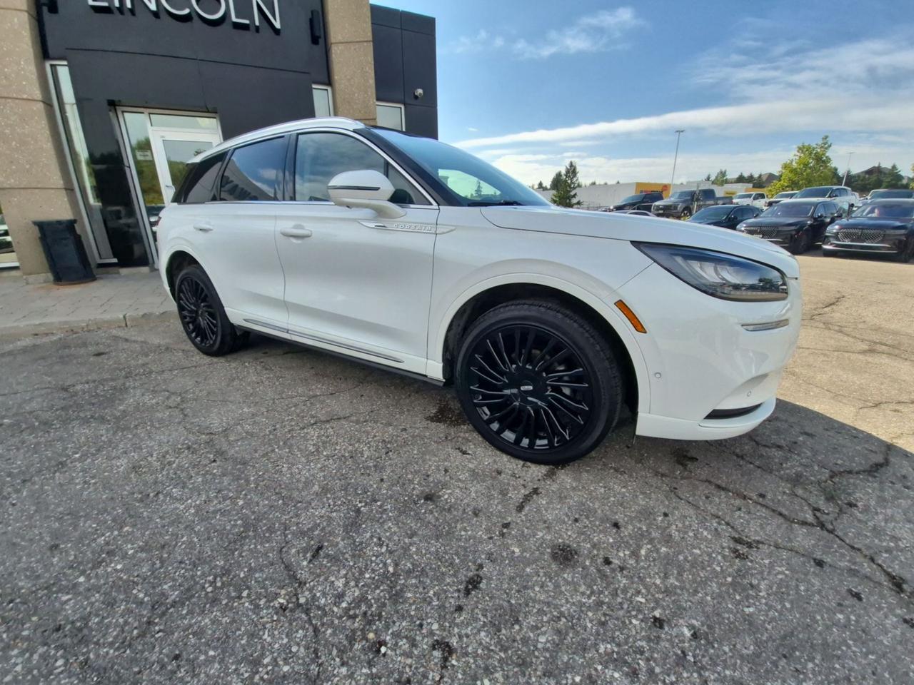2022 Lincoln Corsair 201A, RESERVE, 2L, 20" RIMS, LEATHER, PANO ROOF! Photo1