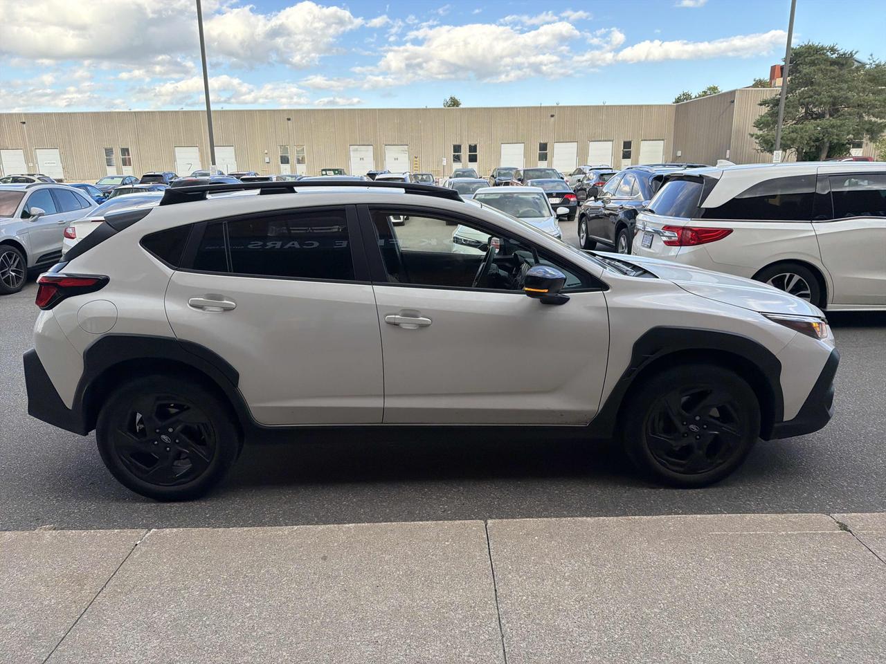 2024 Subaru Crosstrek Onyx AWD - LOW KM'S, SUNROOF, HEATED SEATS!! - Photo #7