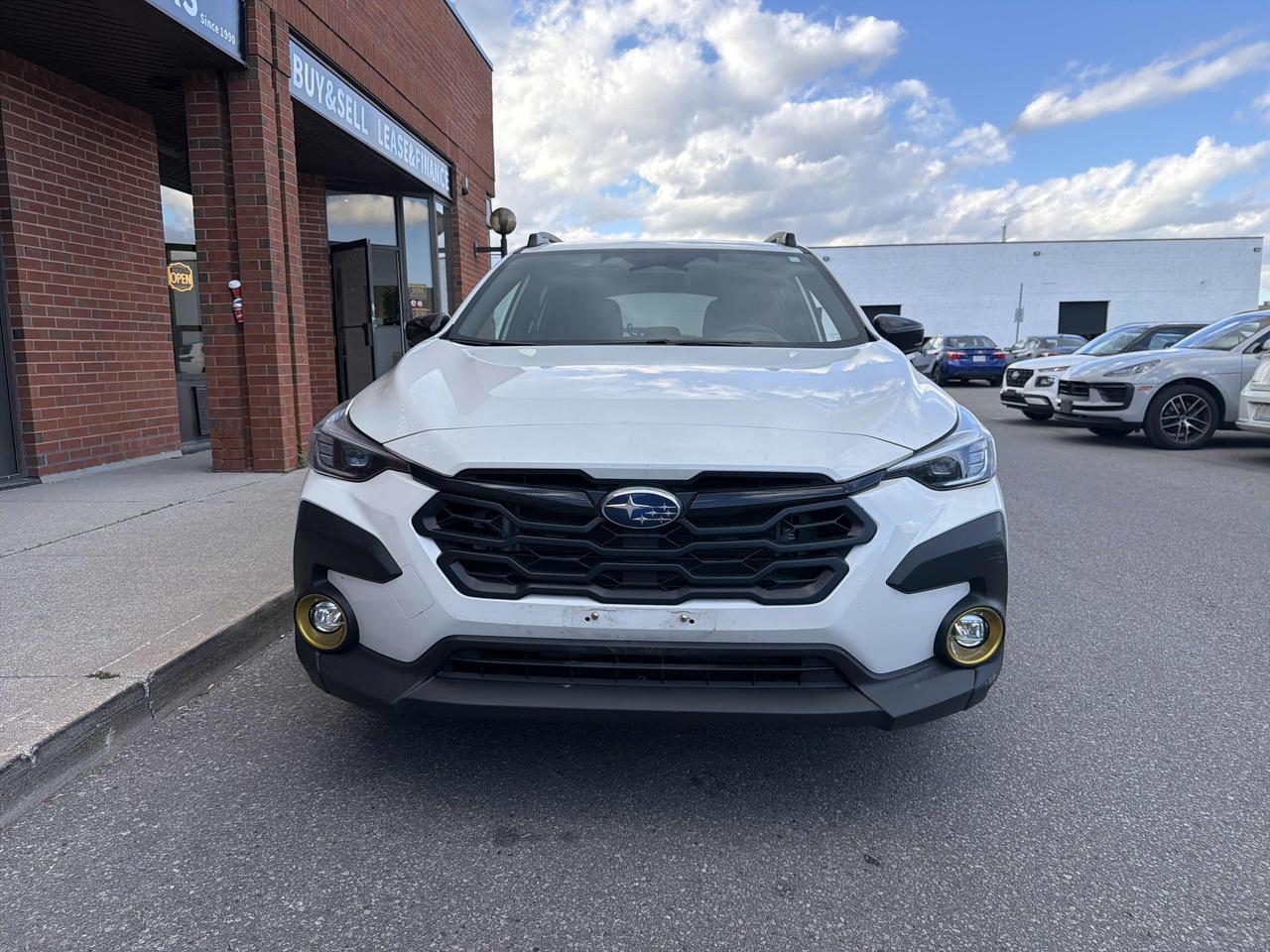 2024 Subaru Crosstrek Onyx AWD - LOW KM'S, SUNROOF, HEATED SEATS!! Photo