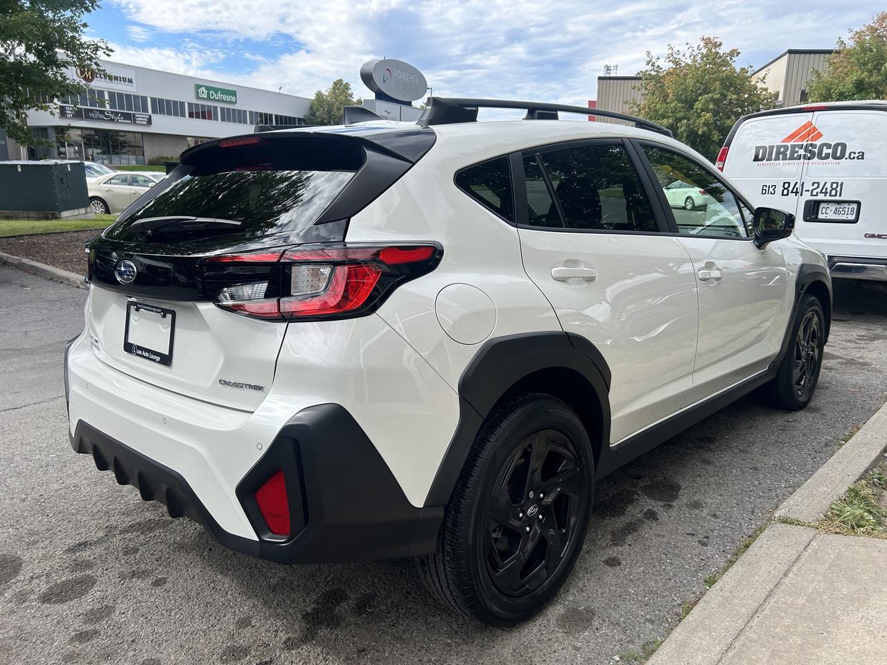 2024 Subaru Crosstrek Onyx AWD - LOW KM'S, SUNROOF, HEATED SEATS!! Photo