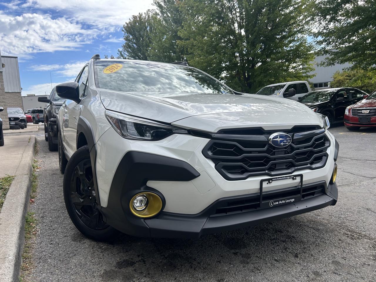 2024 Subaru Crosstrek Onyx AWD - LOW KM'S, SUNROOF, HEATED SEATS!! Photo
