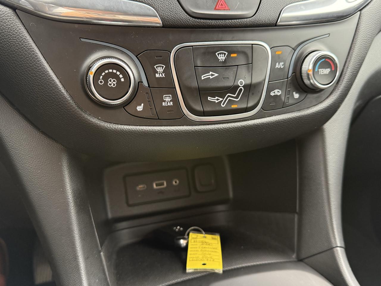 2020 Chevrolet Equinox LT Photo