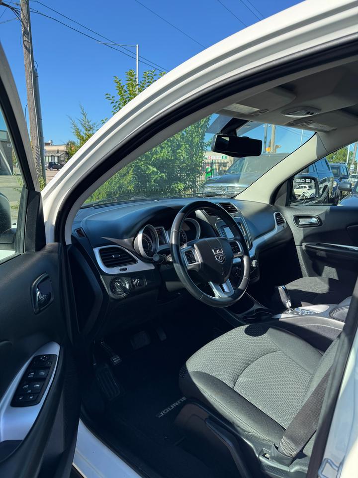 2015 Dodge Journey FWD SE Plus | NO ACCIDENTS | ONE OWNER | CERTIFIED Photo