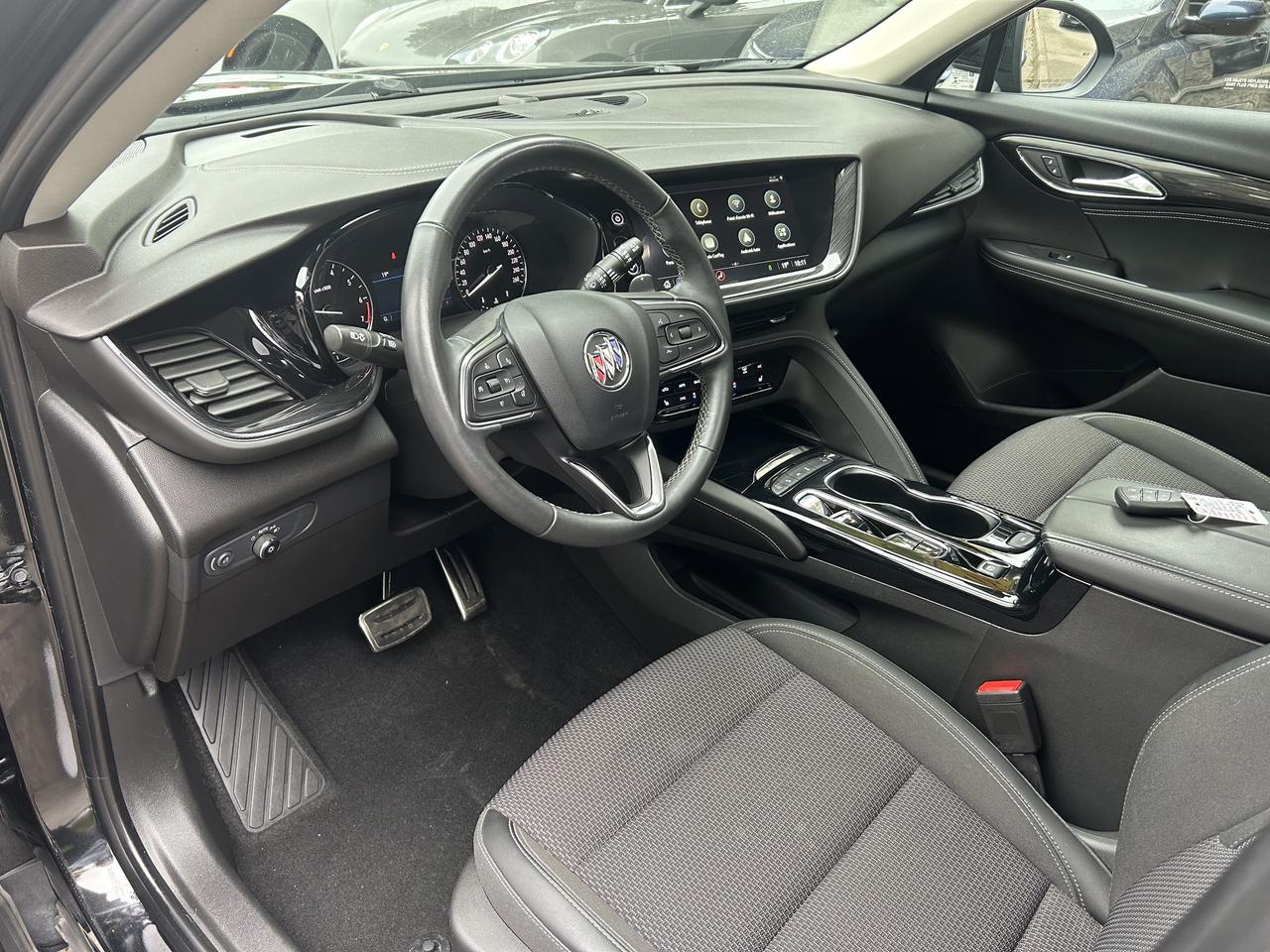 2023 Buick Envision Preferred - AWD, ONE OWNER, LOADED!! Photo
