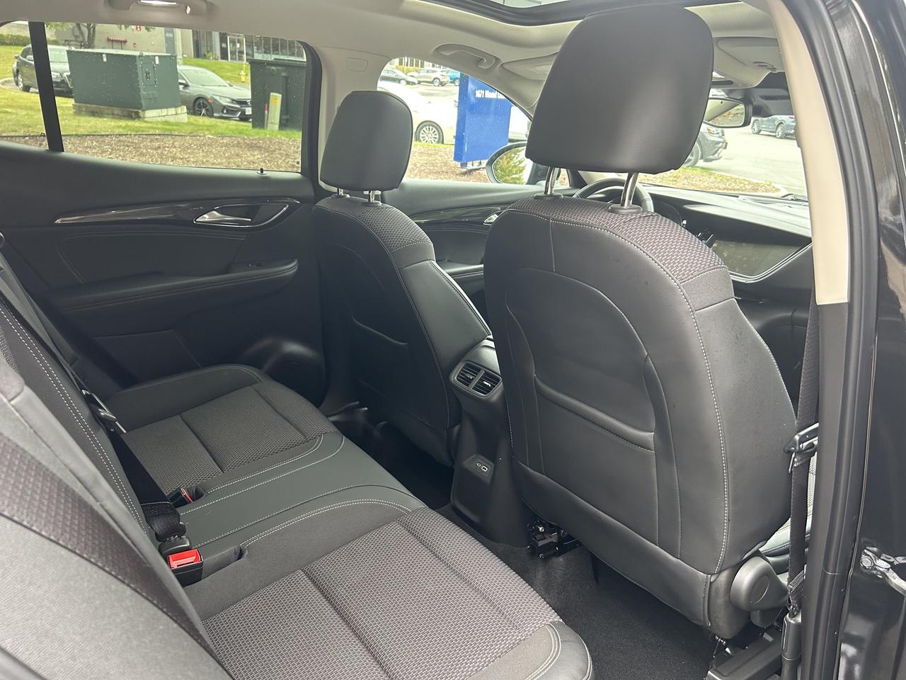 2023 Buick Envision Preferred - AWD, ONE OWNER, LOADED!! Photo