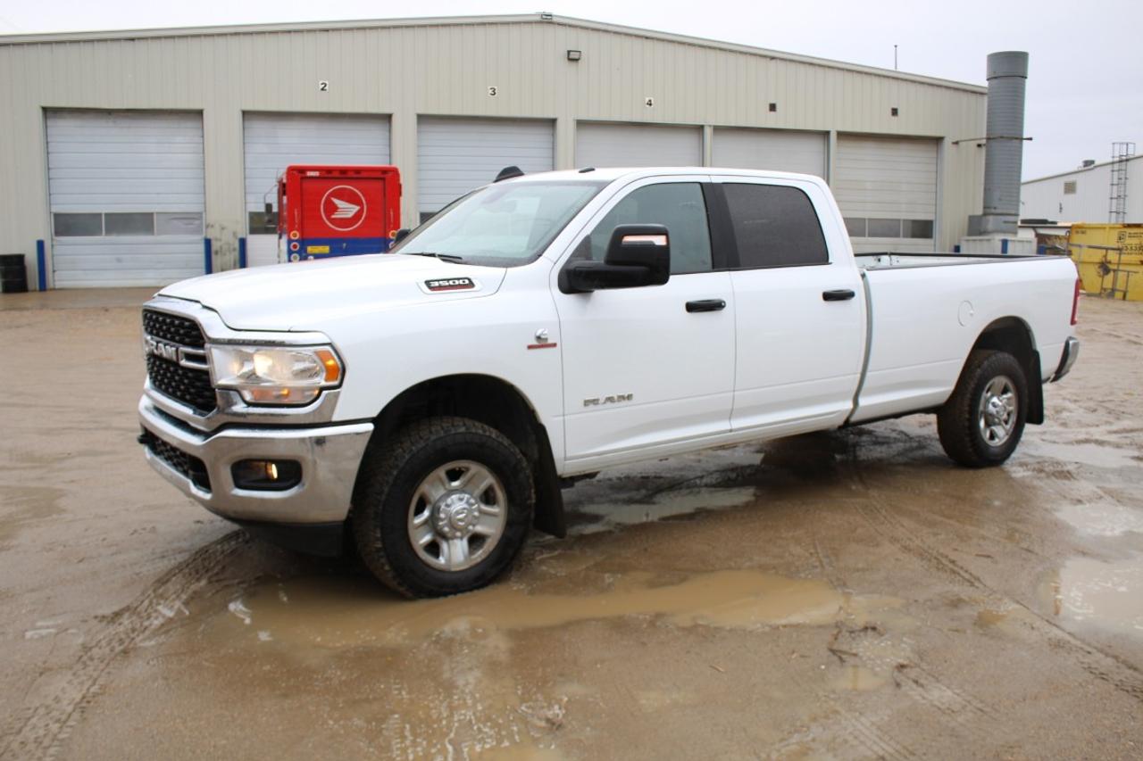 2024 Dodge Ram 3500 Big Horn CUMMINS DSL Crew 8' Box w/cloth seats,BUC - Photo #1