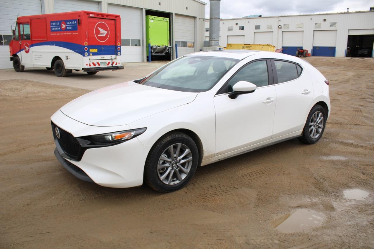 2025 Mazda MAZDA3 GS LUXURY AWD w/Htd Leather, S/R, BUC - Photo #1