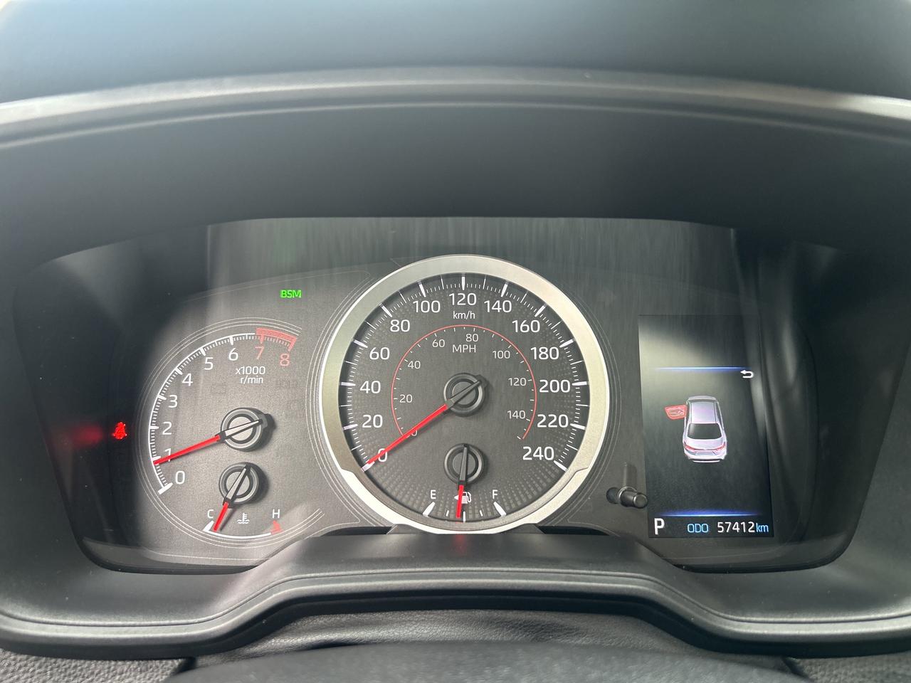 2020 Toyota Corolla SE - LOW KM's, HEATED SEATS, SUNROOF, ONE OWNER! Photo