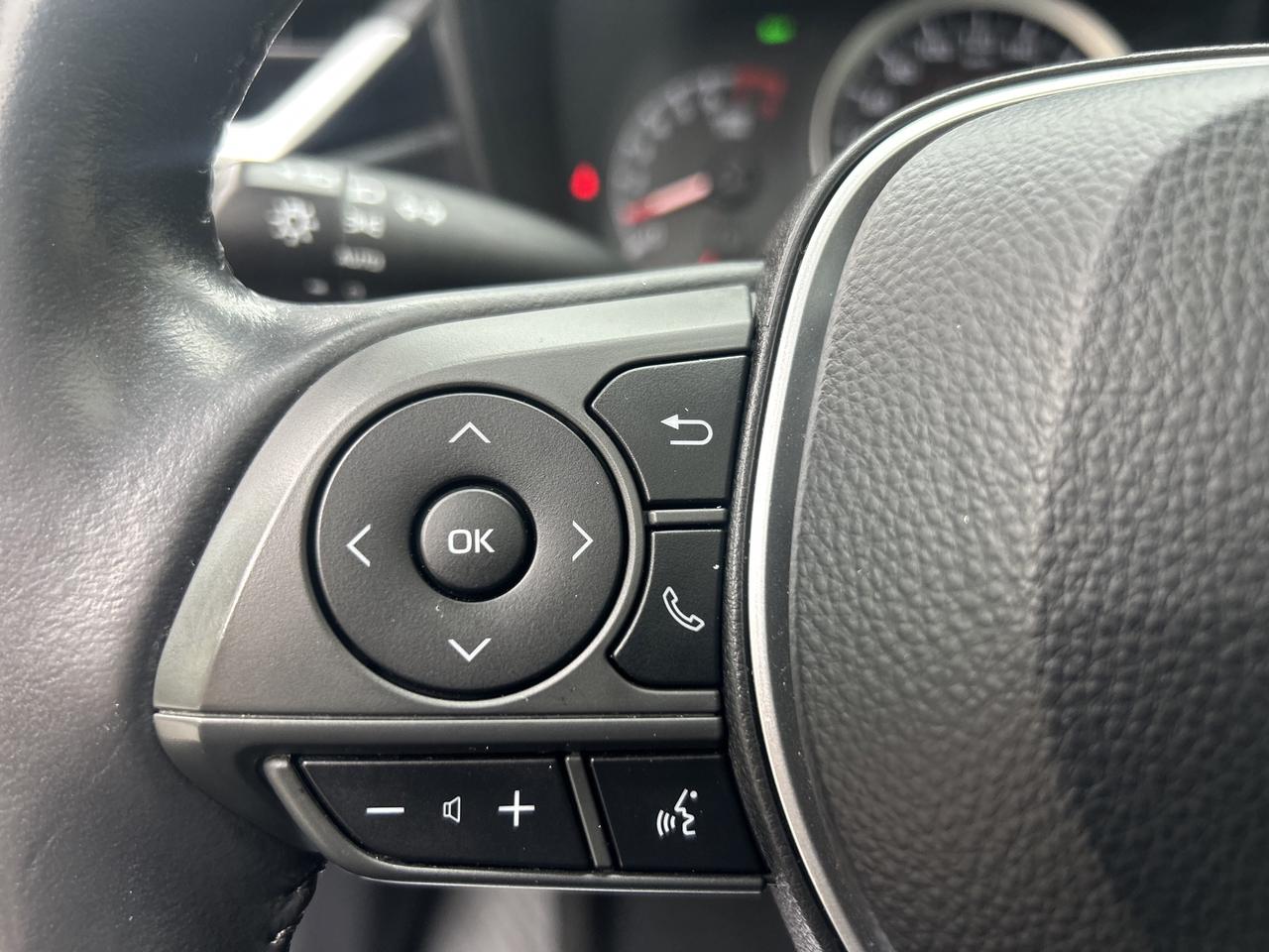 2020 Toyota Corolla SE - LOW KM's, HEATED SEATS, SUNROOF, ONE OWNER! Photo