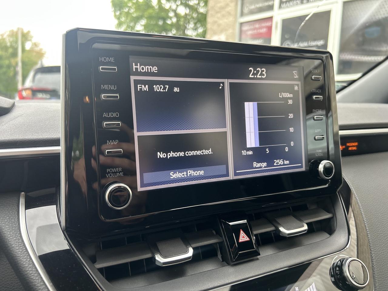 2020 Toyota Corolla SE - LOW KM's, HEATED SEATS, SUNROOF, ONE OWNER! Photo