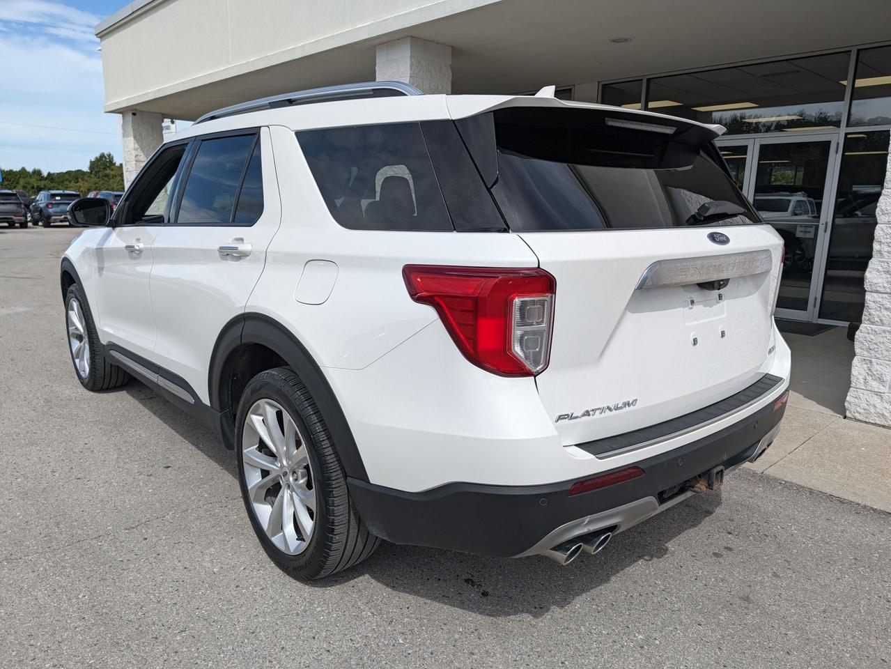 2022 Ford Explorer Platinum 4WD Photo