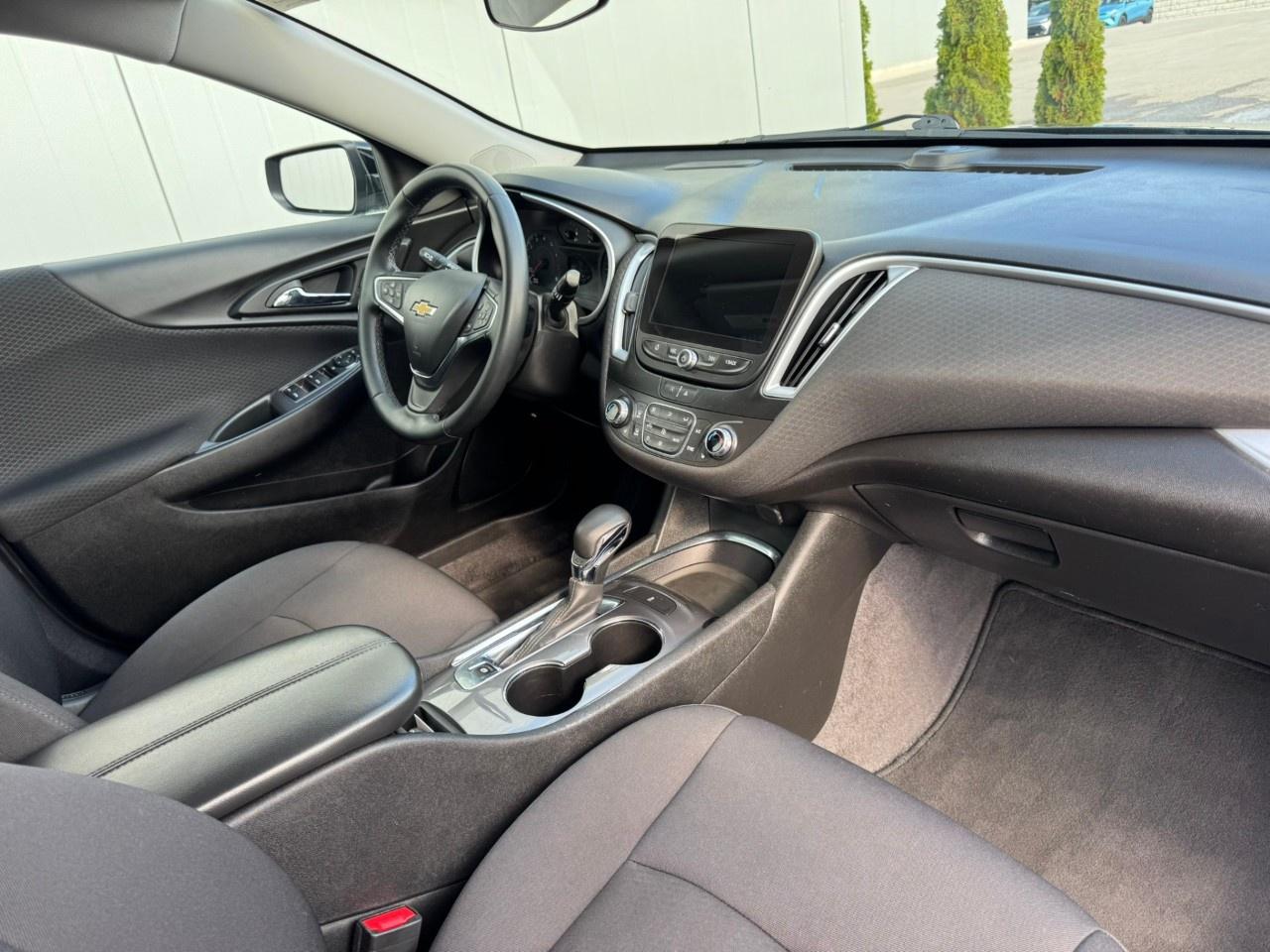 2023 Chevrolet Malibu 4DR SDN 1LT Photo