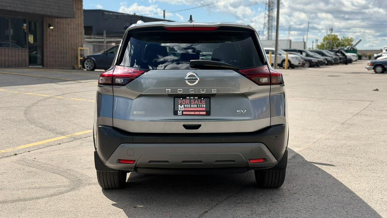 2021 Nissan Rogue SV Photo