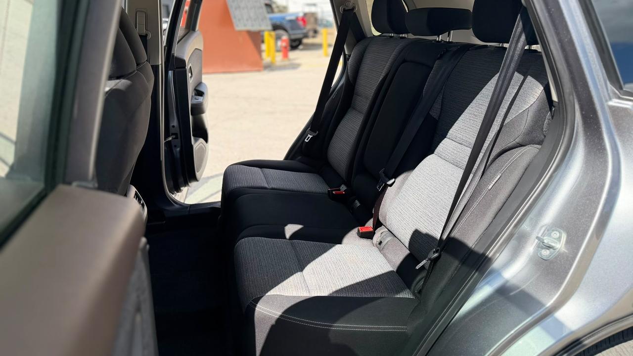 2021 Nissan Rogue SV Photo
