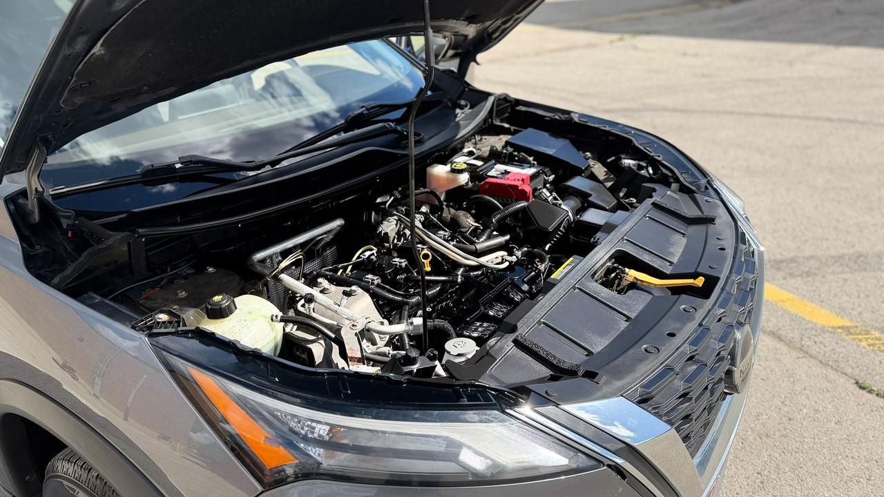 2021 Nissan Rogue SV Photo