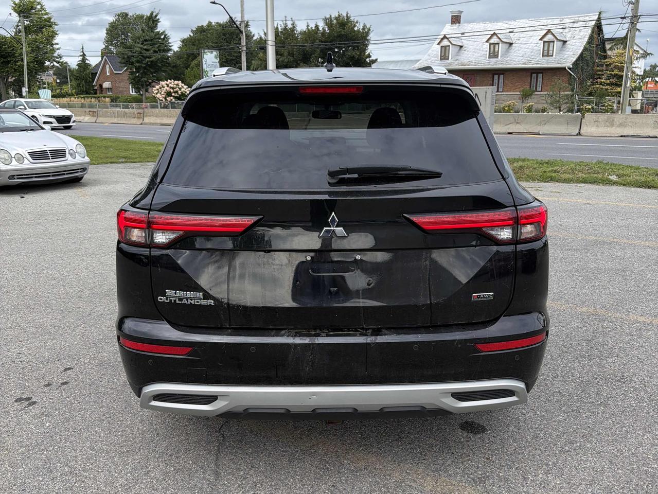 2022 Mitsubishi Outlander S-AWC - B/U CAM, HEATED SEATS/STEERING WHEEL Photo