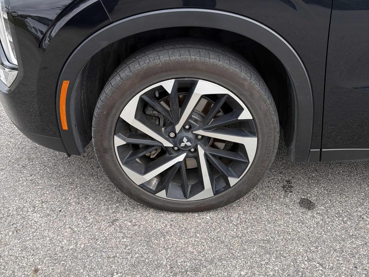 2022 Mitsubishi Outlander S-AWC - B/U CAM, HEATED SEATS/STEERING WHEEL Photo