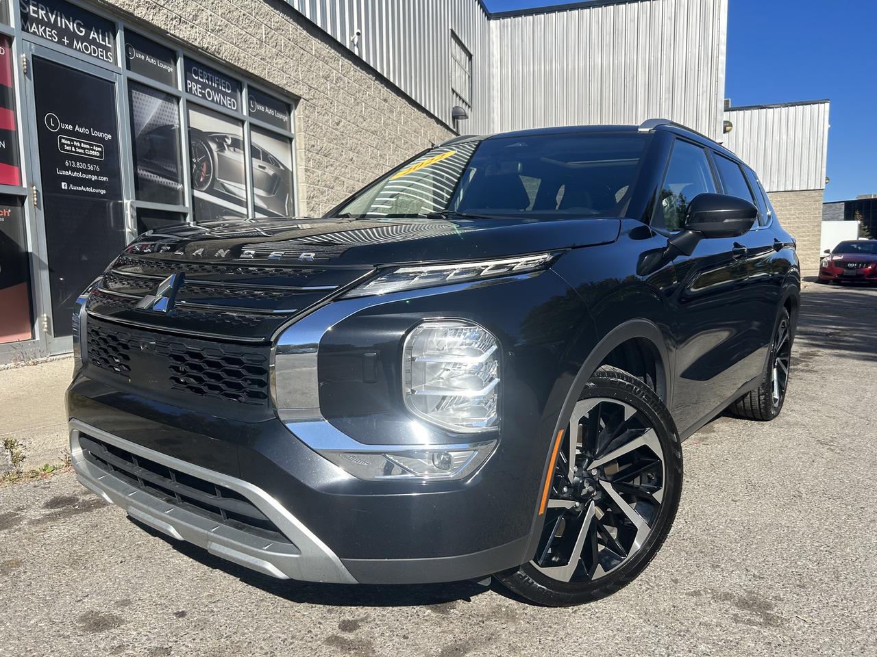 Black 2022 Mitsubishi Outlander SUV / Crossover Continuously Variable Transmission