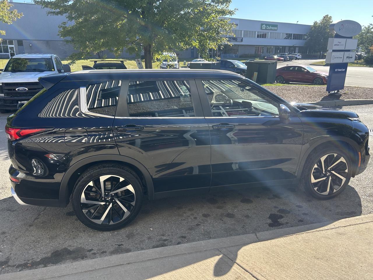 2022 Mitsubishi Outlander S-AWC - B/U CAM, HEATED SEATS/STEERING WHEEL Photo