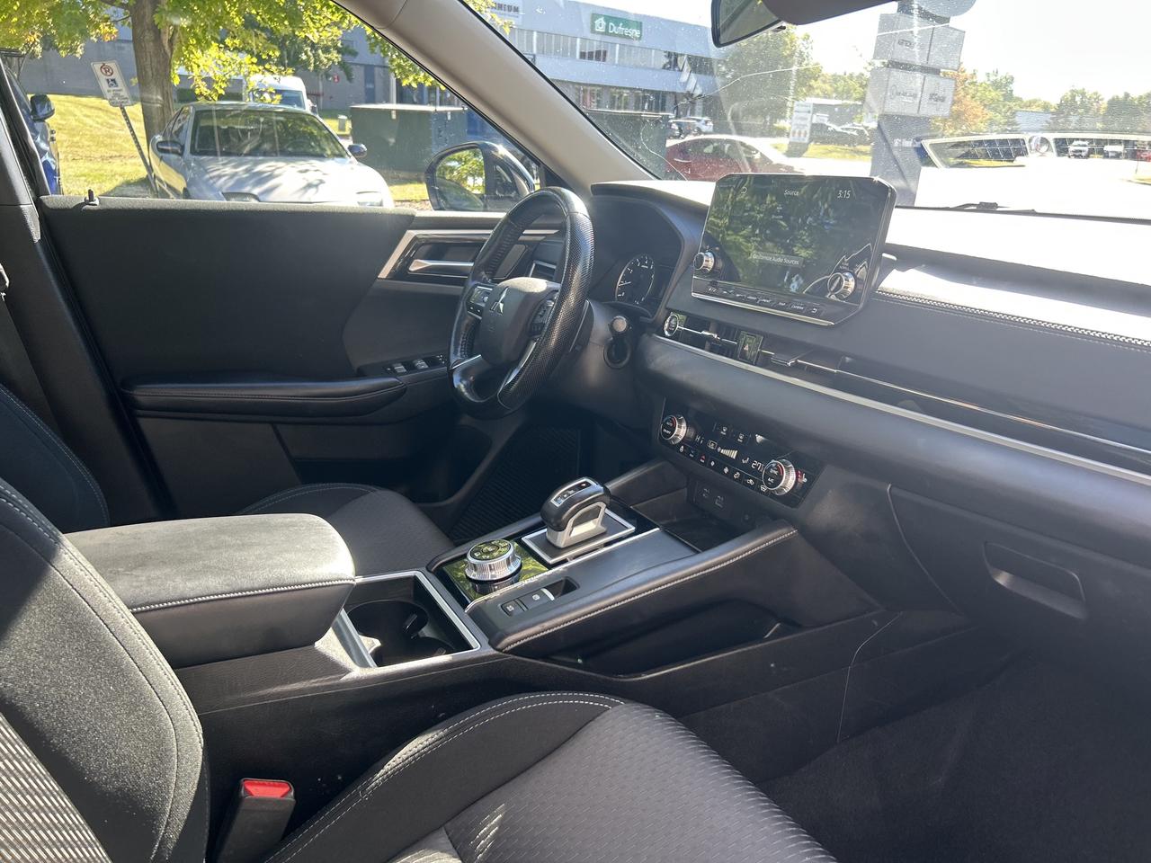 2022 Mitsubishi Outlander S-AWC - B/U CAM, HEATED SEATS/STEERING WHEEL Photo