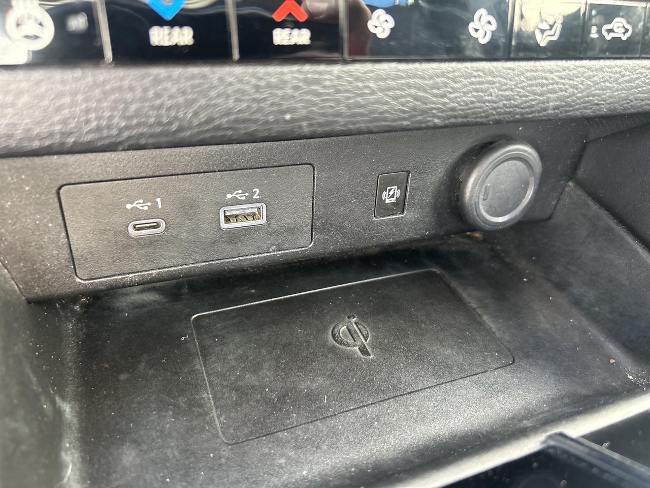 2022 Mitsubishi Outlander S-AWC - B/U CAM, HEATED SEATS/STEERING WHEEL Photo