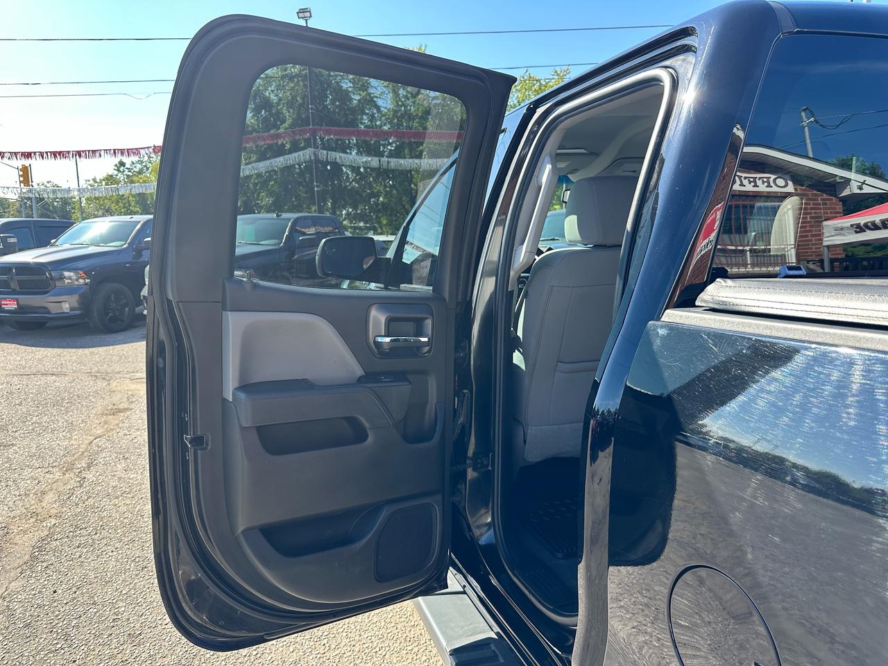 2019 GMC Sierra 1500 BASE DBLCab ELEVATION 4x4 Cloth 6-Passenger 5.3L Photo