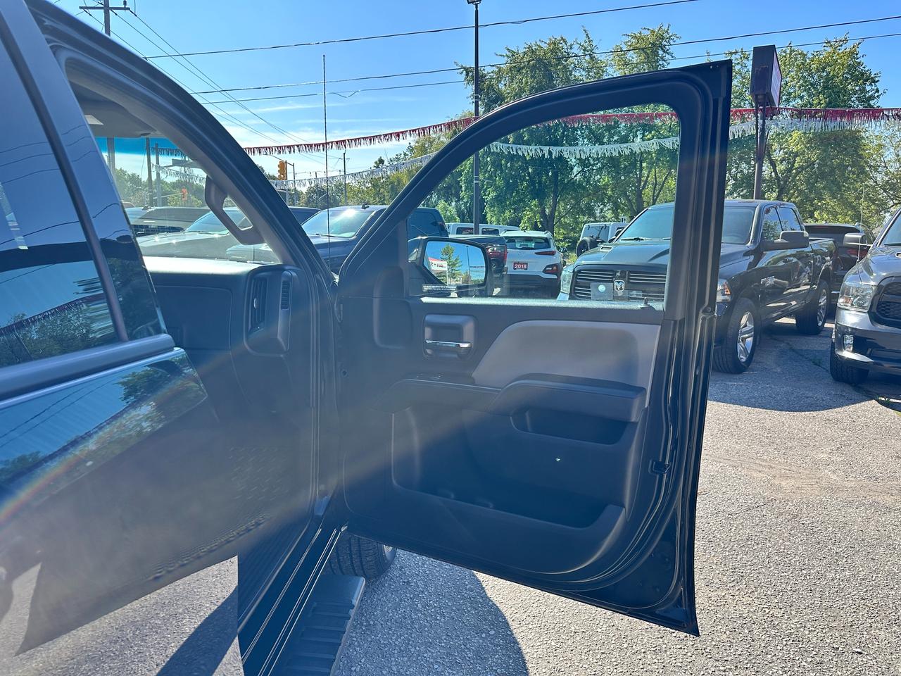 2019 GMC Sierra 1500 BASE DBLCab ELEVATION 4x4 Cloth 6-Passenger 5.3L Photo