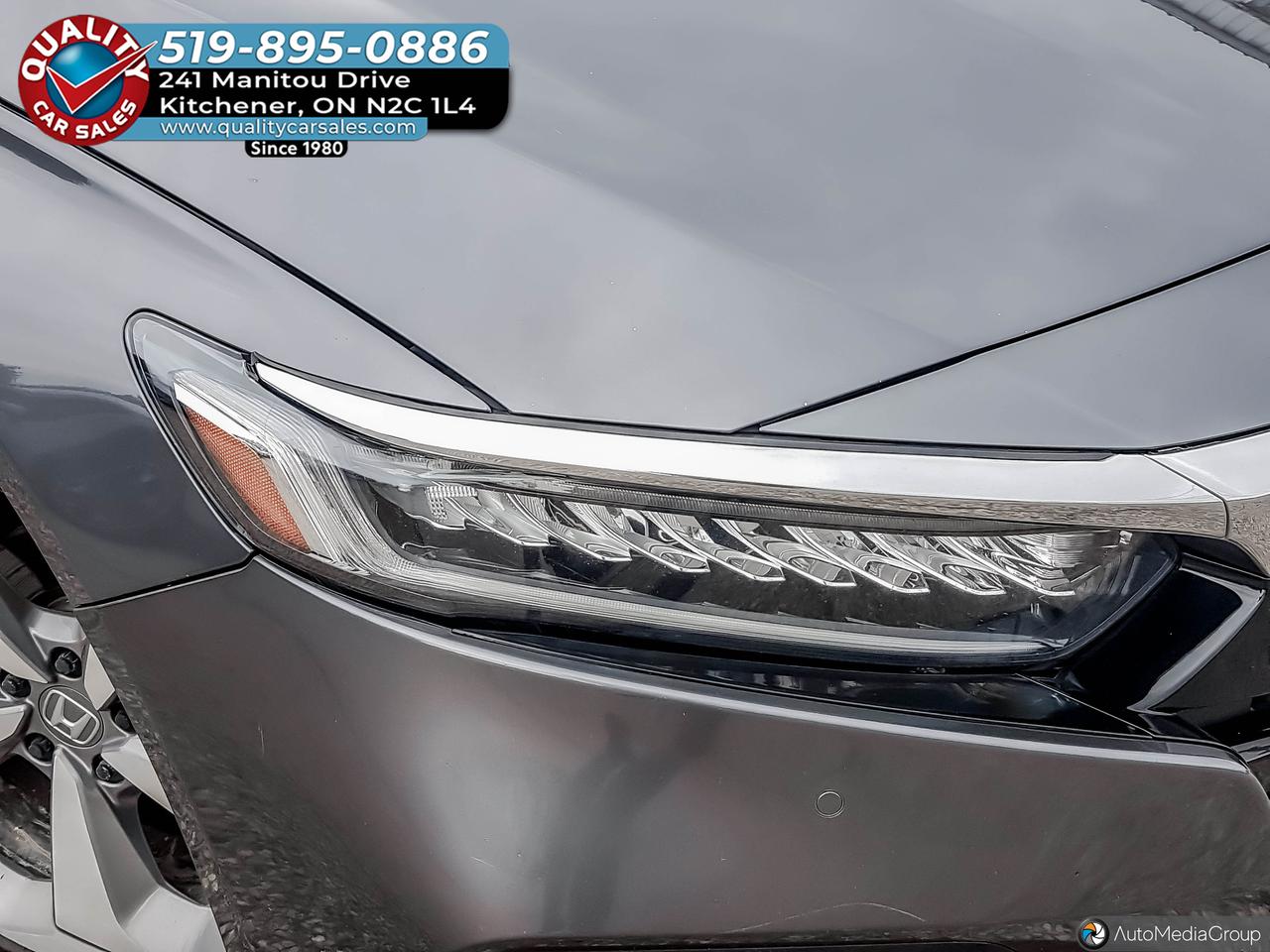 2019 Honda Accord Touring *LEATHER-SUNROOF* Photo2