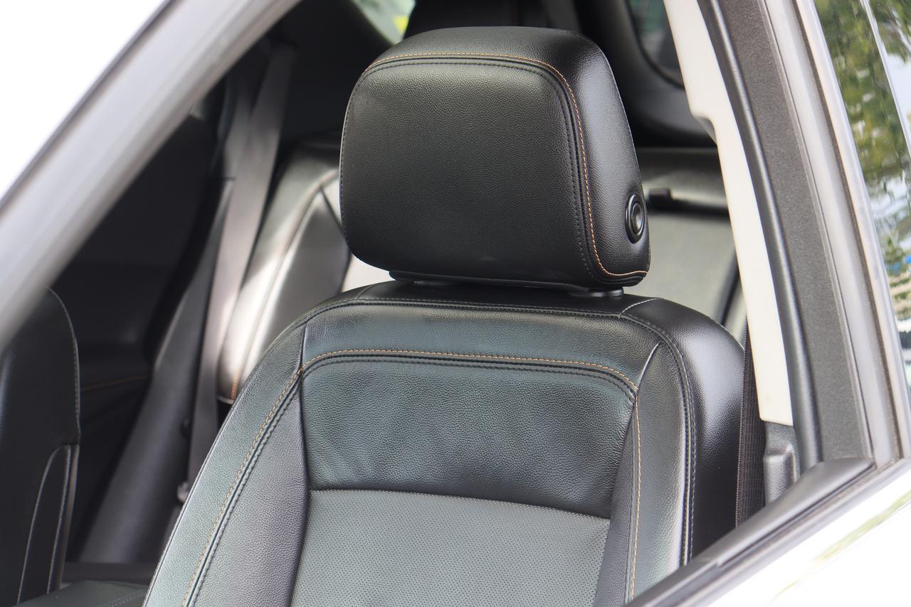 2018 Chevrolet Equinox Premier | AWD | Leather | Pano Roof | Nav | Cam ++ Photo19