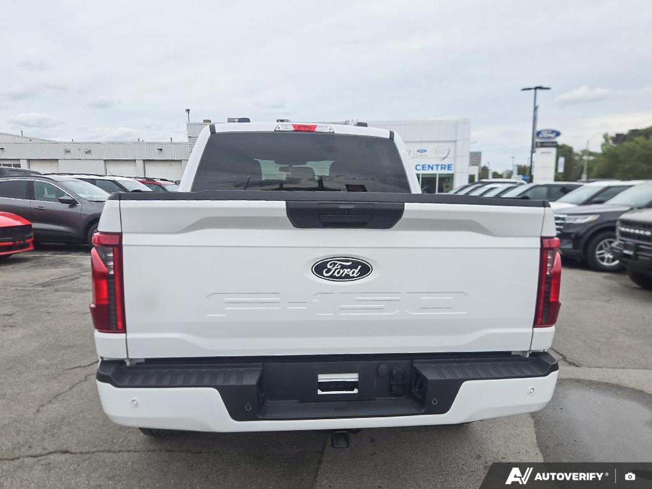 2025 Ford F-150 XLT BLACK 18 WHEELS | MOBILE OFFICE | LOW KM'S! Photo