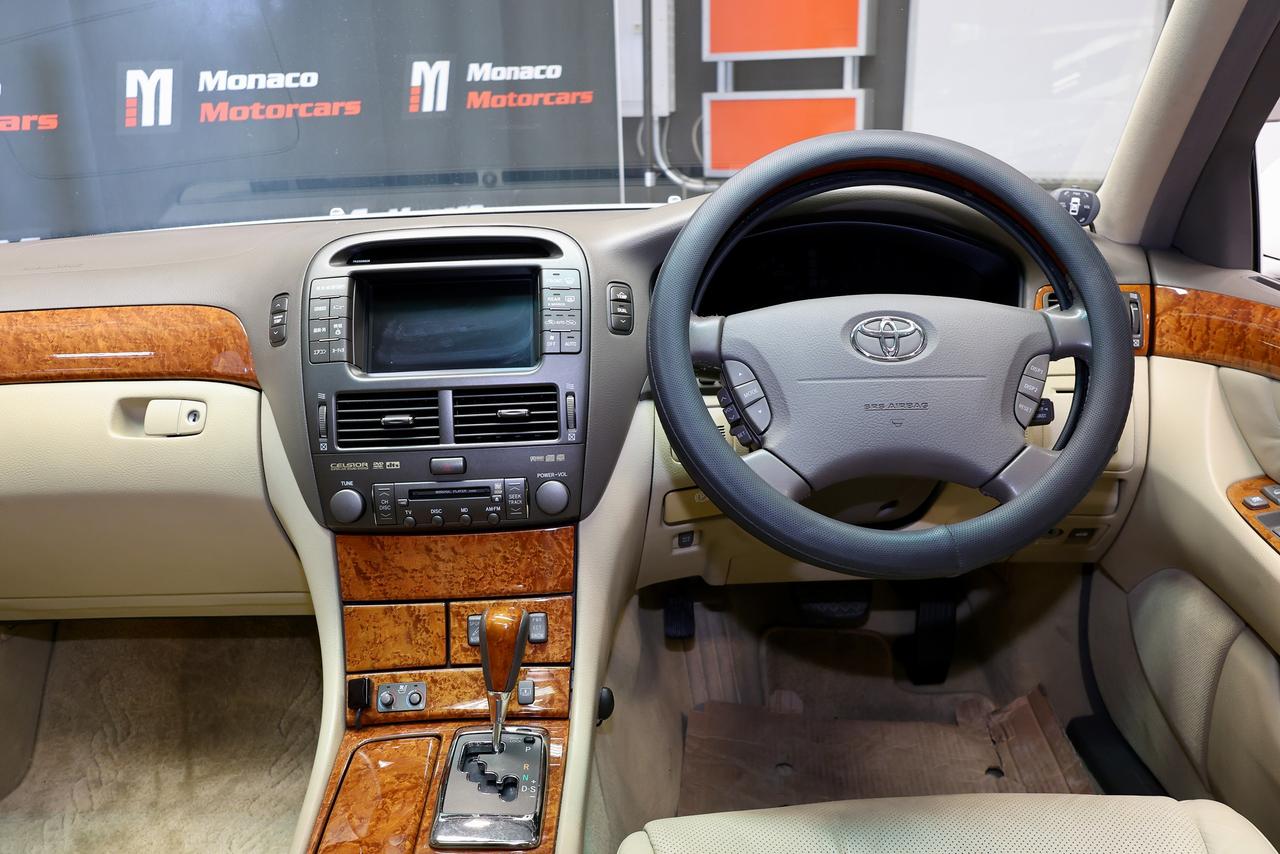 2003 Toyota Celsior RHD RWD Photo