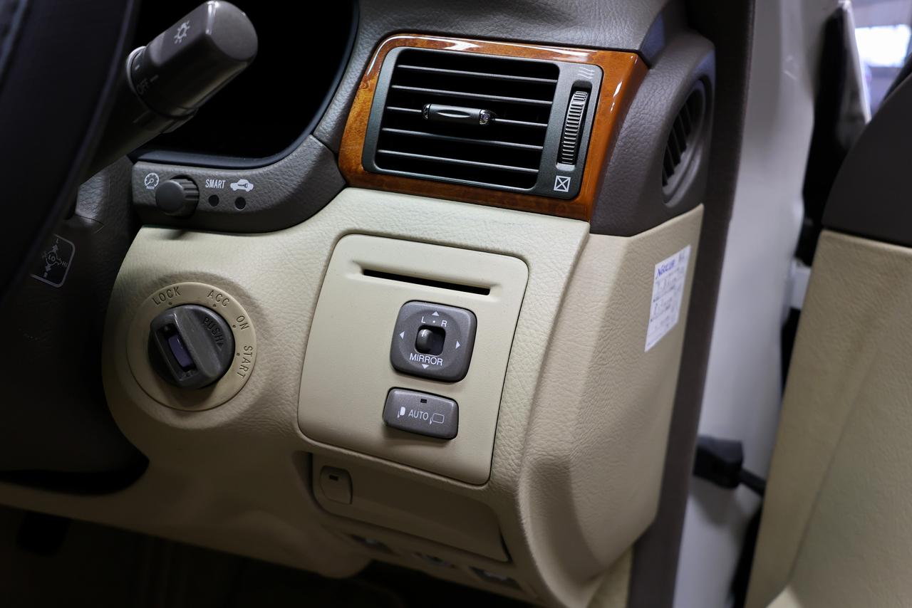2003 Toyota Celsior RHD RWD Photo