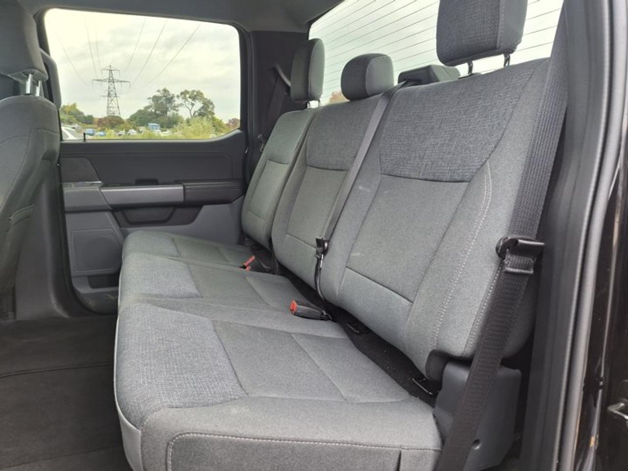 2025 Ford F-150 XLT Crew 4X4 | 5.0L V8 | 301A | Power Seat | Auto Climate | BLIS w/RCTA | CarPlay + Android & More ! Photo