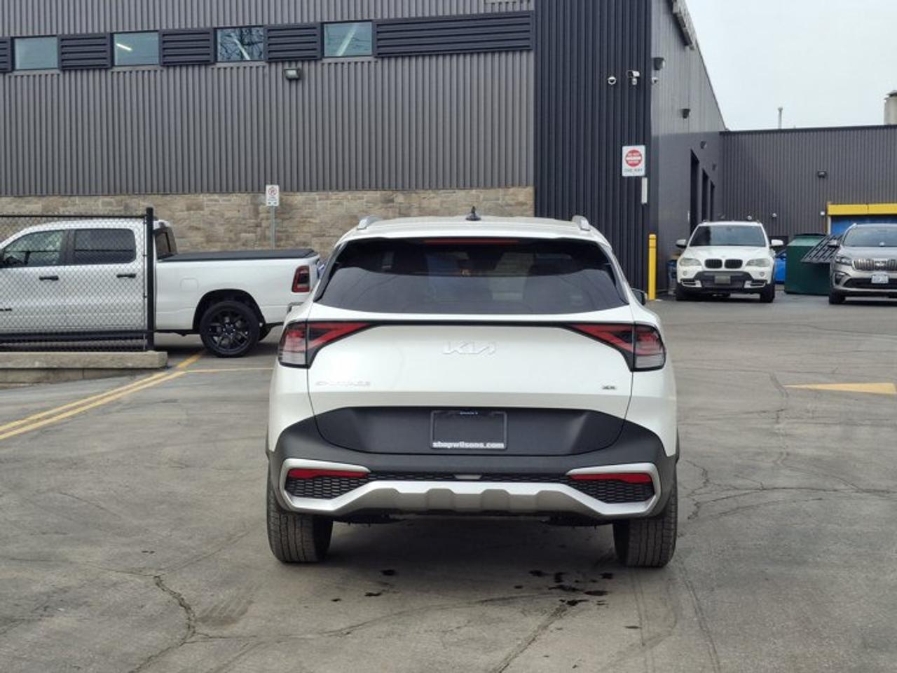 2024 Kia Sportage LX AWD | CarPlay + Android | Heated Seats | Rear Camera | and More ! Photo
