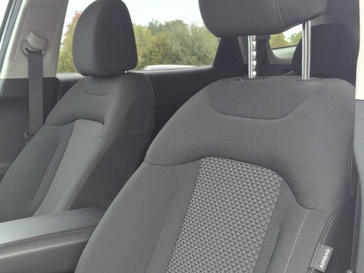 2024 Kia Sportage LX AWD | CarPlay + Android | Heated Seats | Rear Camera | and More ! Photo