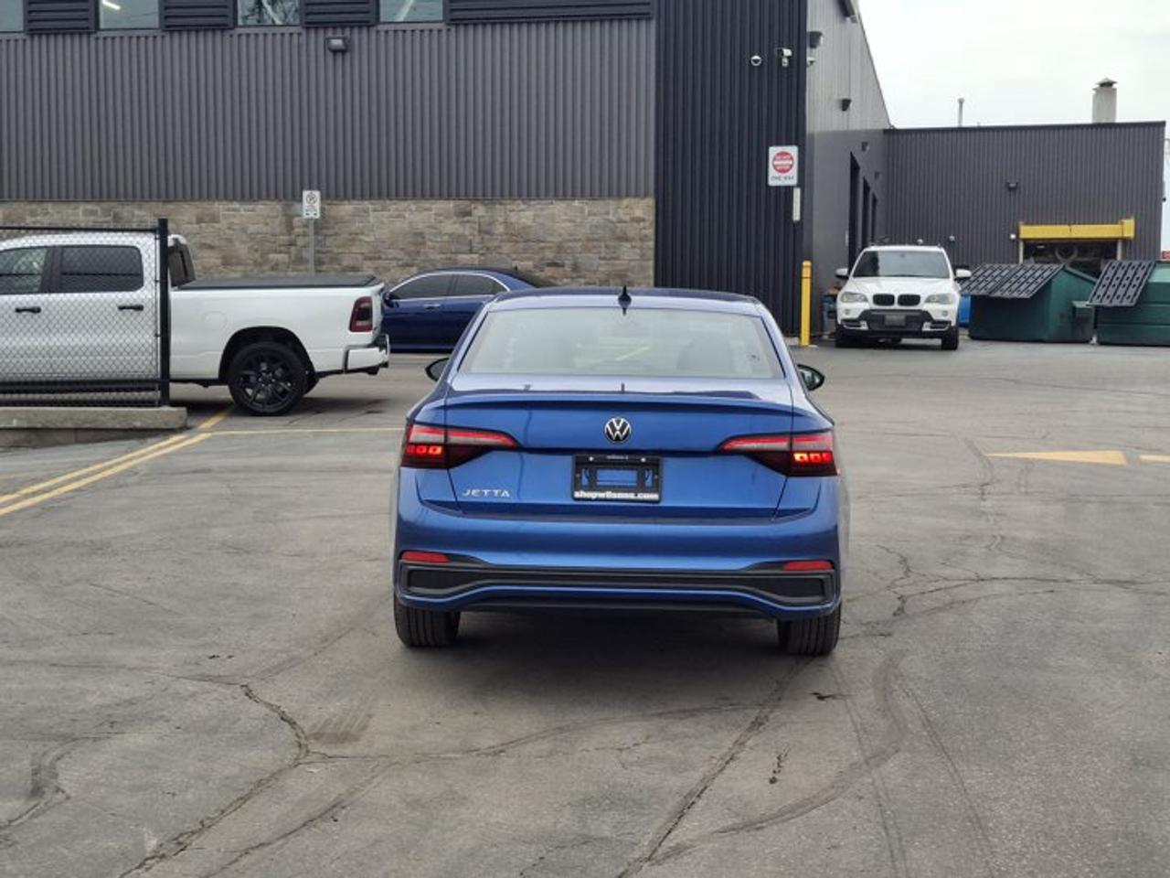 2024 Volkswagen Jetta Comfortline | Sport Pkg | Power Sunroof | Leather | Digital Cockpit | Adaptive Cruise | and More ! Photo