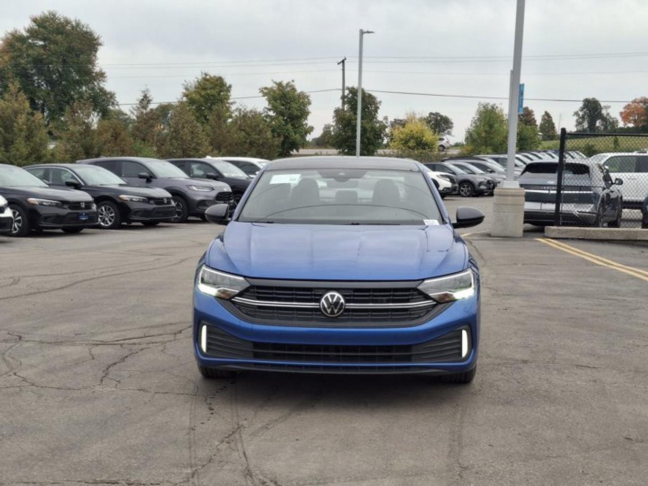 2024 Volkswagen Jetta Comfortline | Sport Pkg | Power Sunroof | Leather | Digital Cockpit | Adaptive Cruise | and More ! Photo