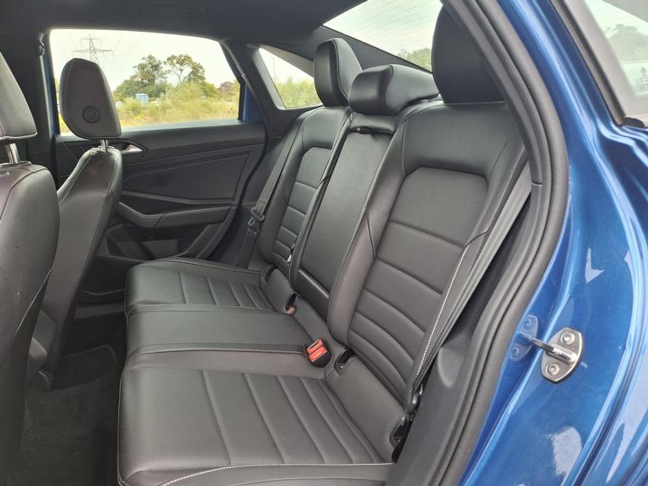 2024 Volkswagen Jetta Comfortline | Sport Pkg | Power Sunroof | Leather | Digital Cockpit | Adaptive Cruise | and More ! Photo