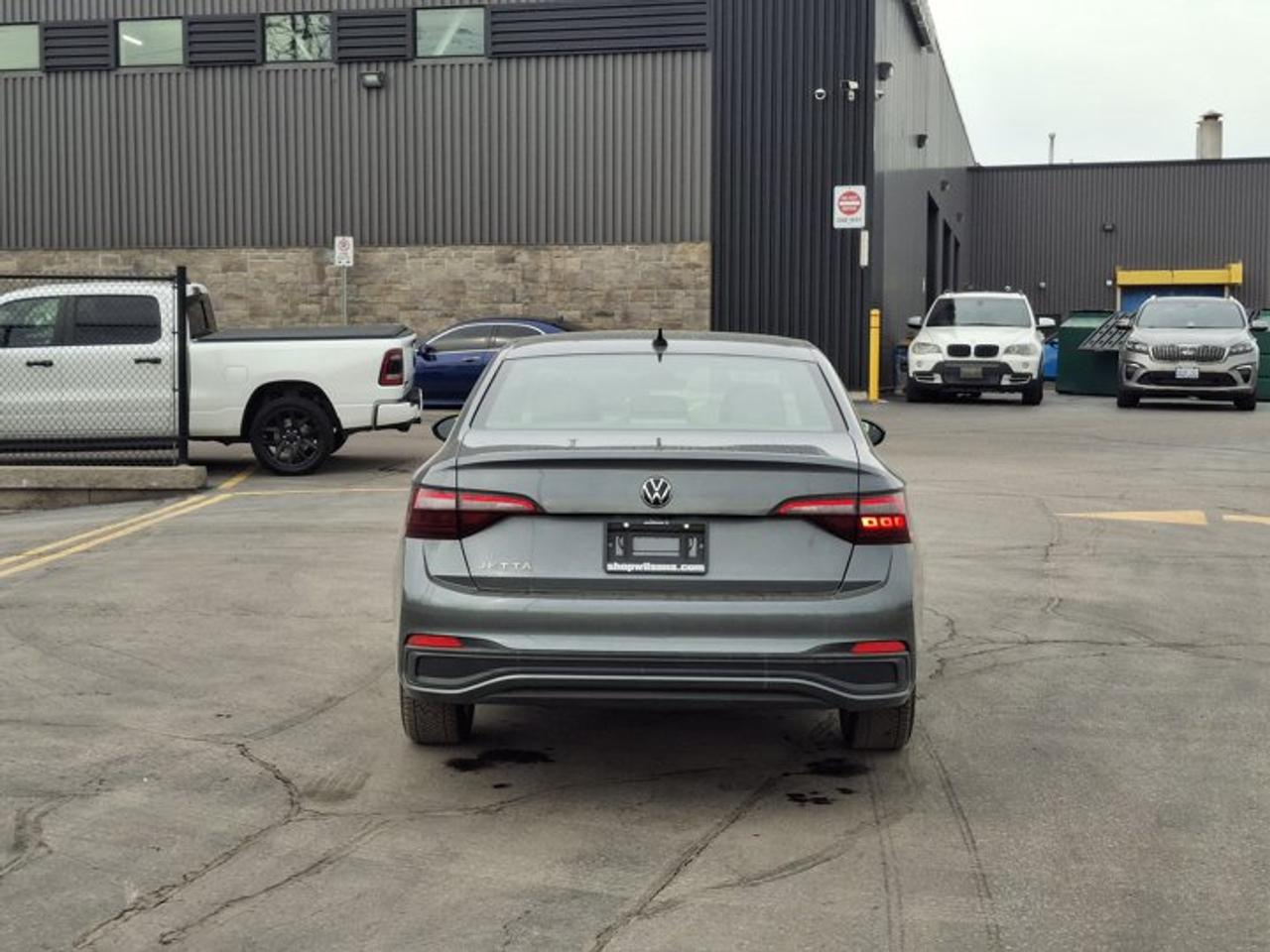 2024 Volkswagen Jetta Comfortline | Sport Pkg | Power Sunroof | Leather | Digital Cockpit | Adaptive Cruise | and More ! Photo