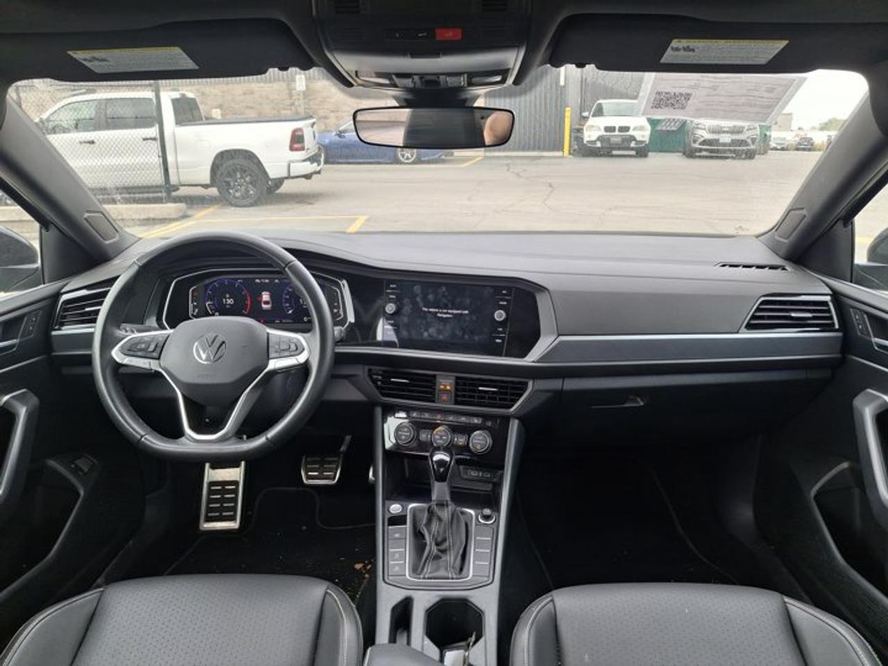 2024 Volkswagen Jetta Comfortline | Sport Pkg | Power Sunroof | Leather | Digital Cockpit | Adaptive Cruise | and More ! Photo