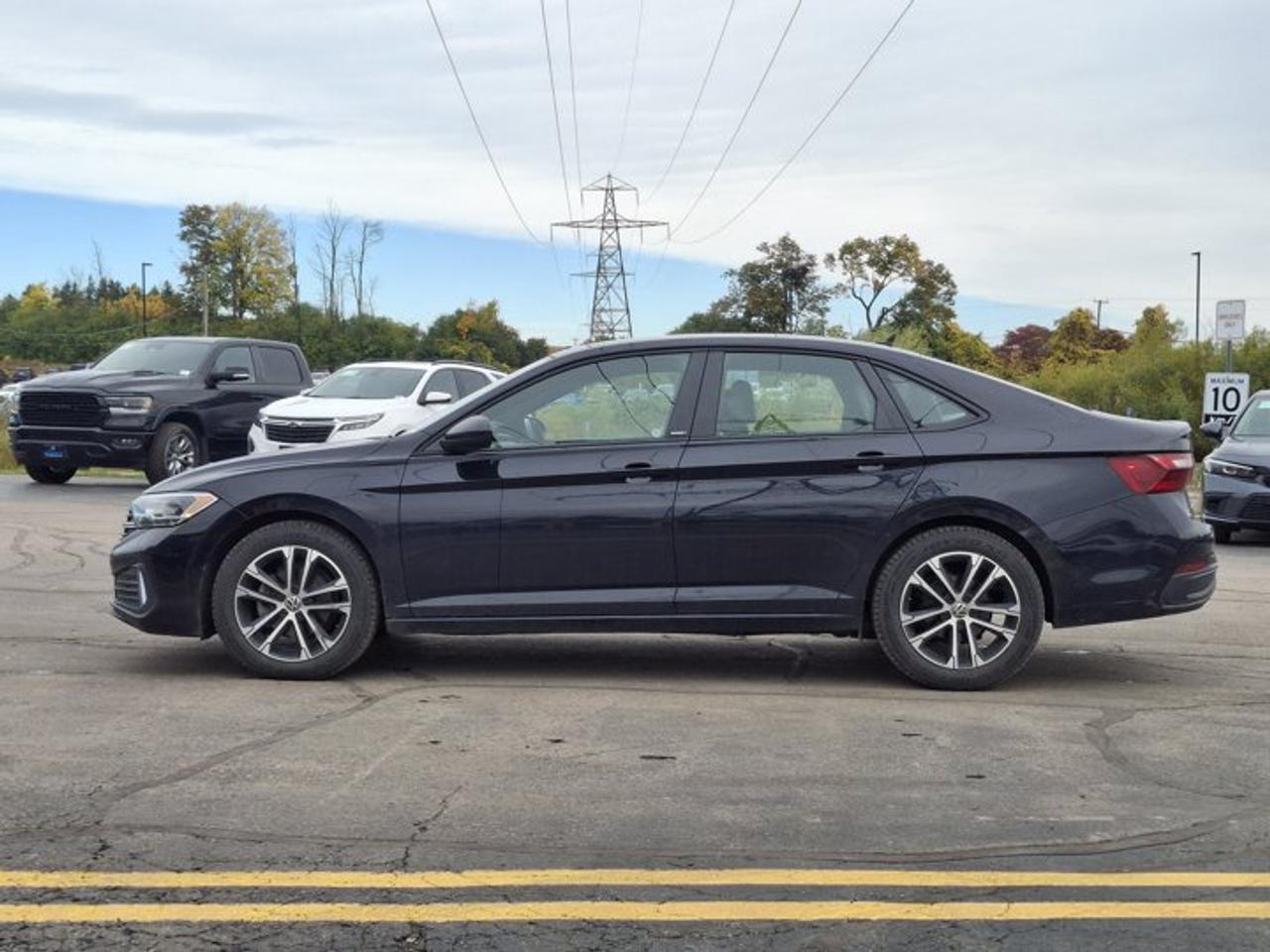 2024 Volkswagen Jetta Comfortline | Sport Pkg | Power Sunroof | Leather | Digital Cockpit | Adaptive Cruise | and More ! Photo5