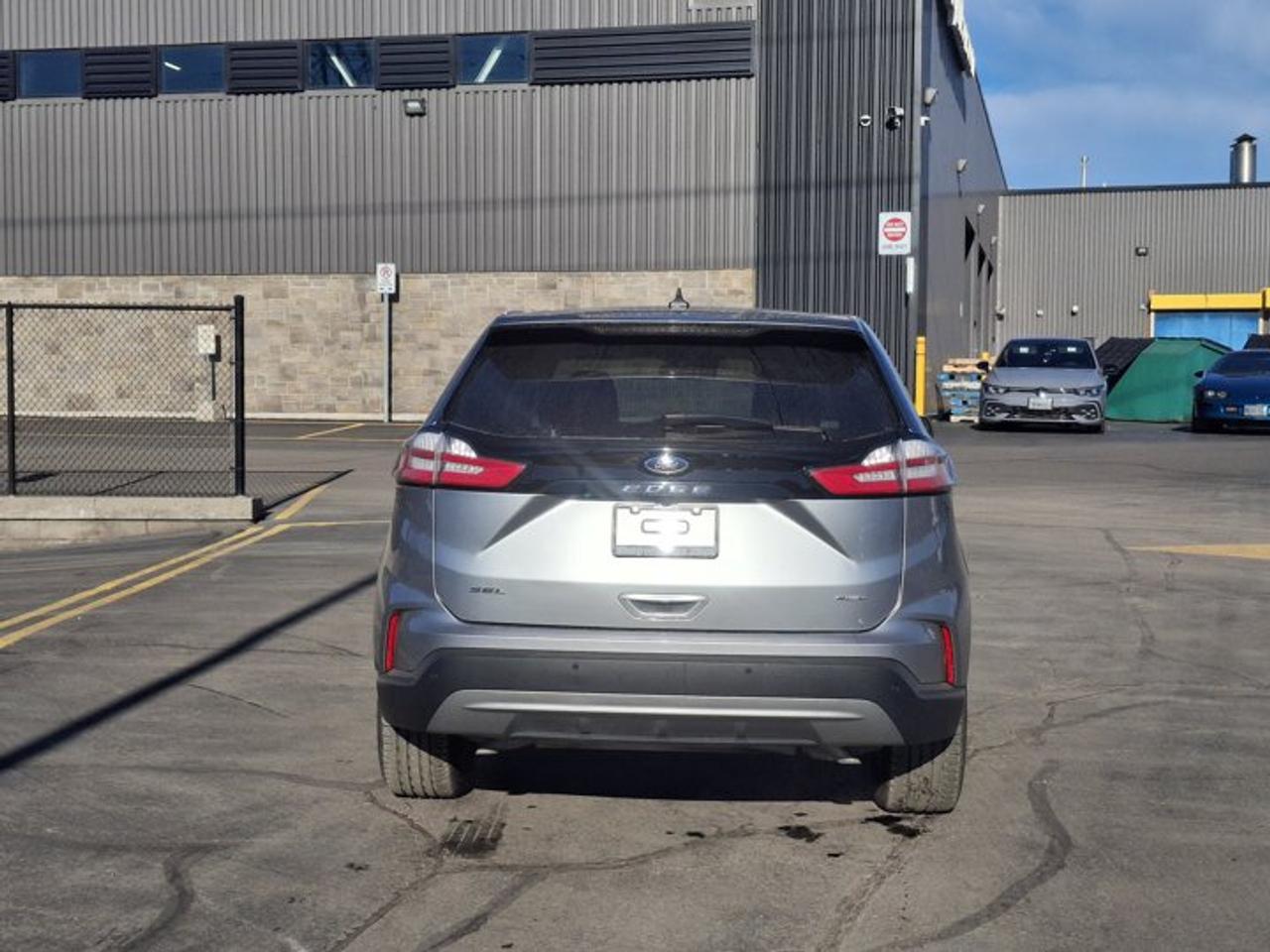2024 Ford Edge SEL AWD | Heated Seats | Remote Start | Power Liftgate | CarPlay + Android | and More ! Photo