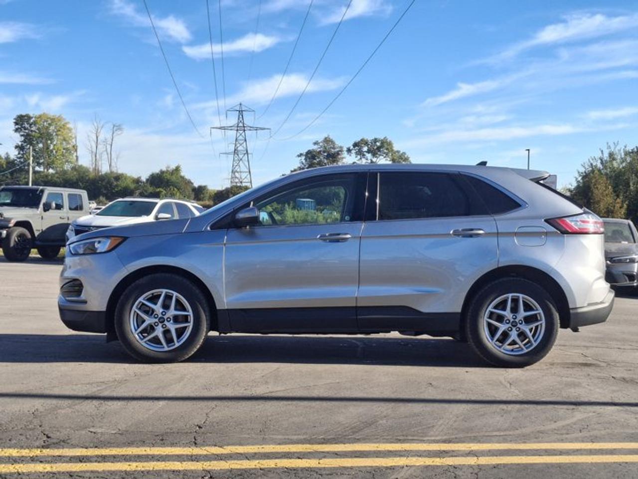 2024 Ford Edge SEL AWD | Heated Seats | Remote Start | Power Liftgate | CarPlay + Android | and More ! Photo1