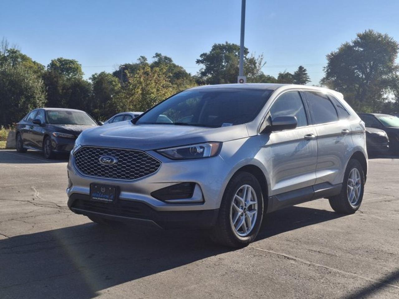 2024 Ford Edge SEL AWD | Heated Seats | Remote Start | Power Liftgate | CarPlay + Android | and More ! Photo0