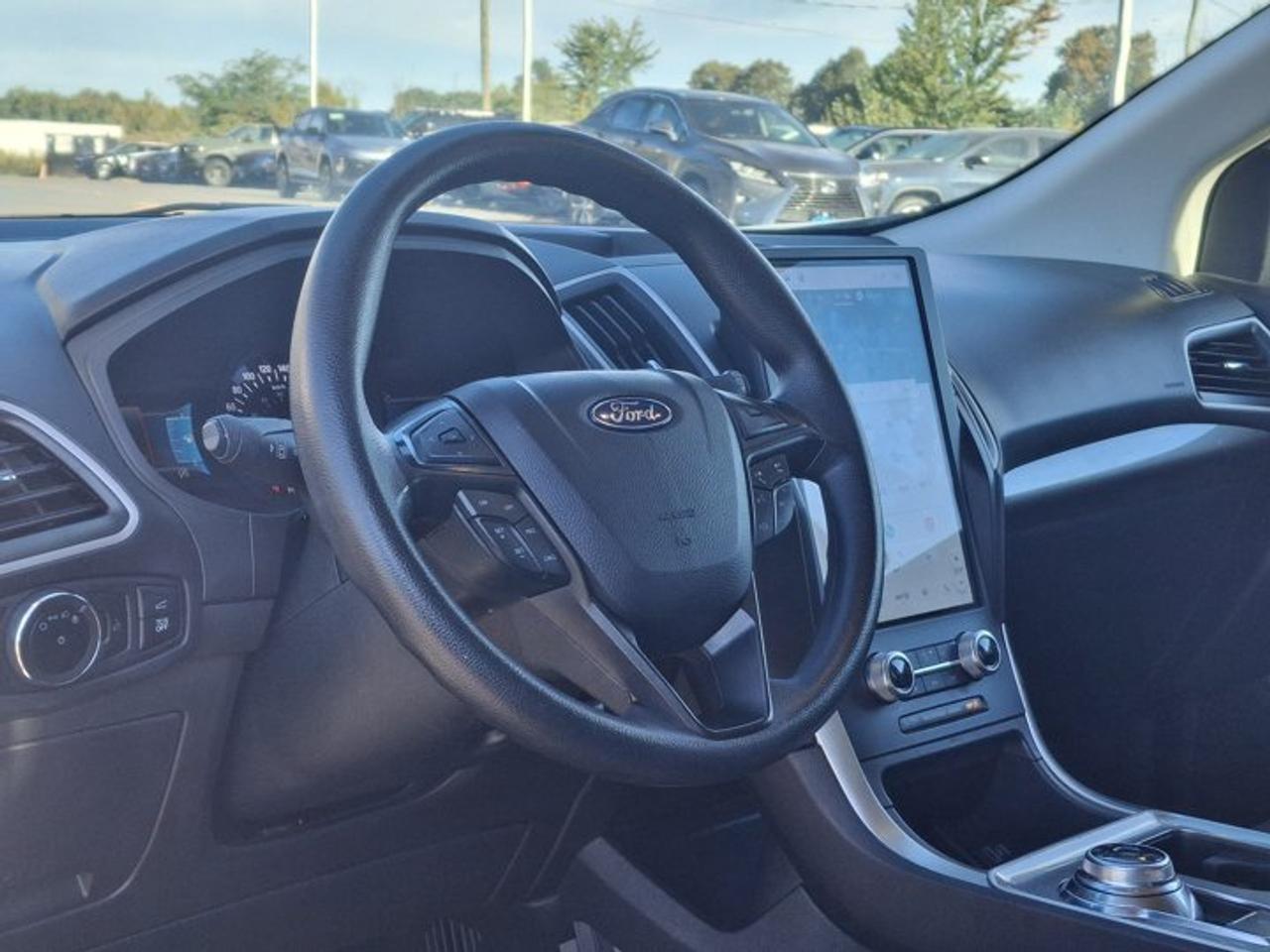 2024 Ford Edge SEL AWD | Heated Seats | Remote Start | Power Liftgate | CarPlay + Android | and More ! Photo