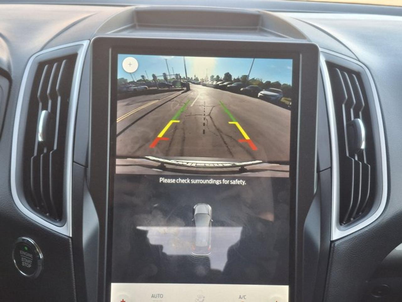 2024 Ford Edge SEL AWD | Heated Seats | Remote Start | Power Liftgate | CarPlay + Android | and More ! Photo