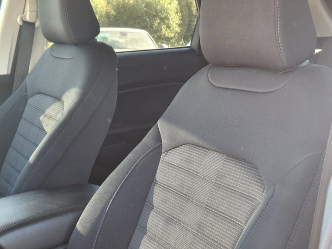 2024 Ford Edge SEL AWD | Heated Seats | Remote Start | Power Liftgate | CarPlay + Android | and More ! Photo